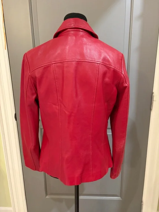 Danier Red Leather Button-Front Jacket - Picture 6 of 11
